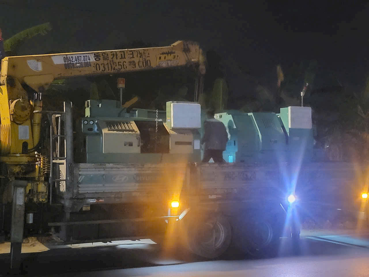 XE CHUYÊN DÙNG PHỤC VỤ NHIỀU LĨNH VỰC CÔNG NGHIỆP VÀ XÂY DỰNG